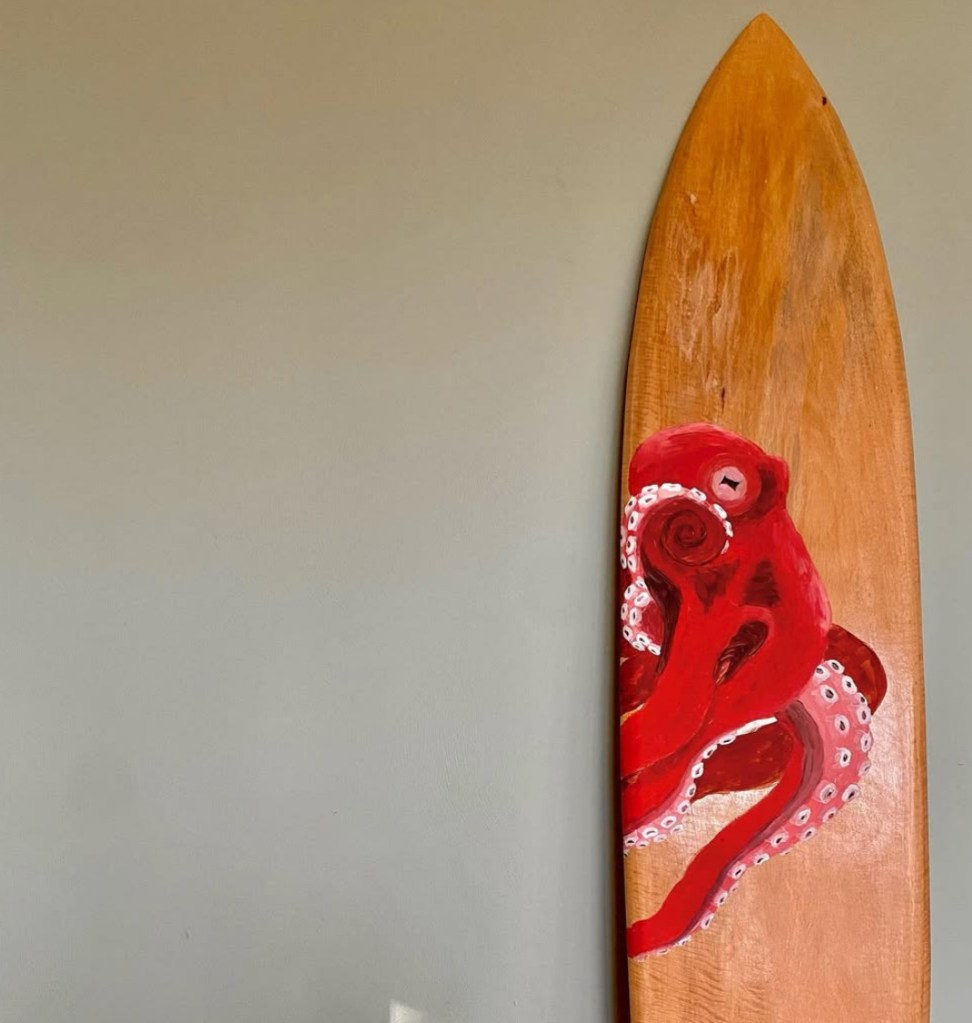 Octopus schildering houten surfplank